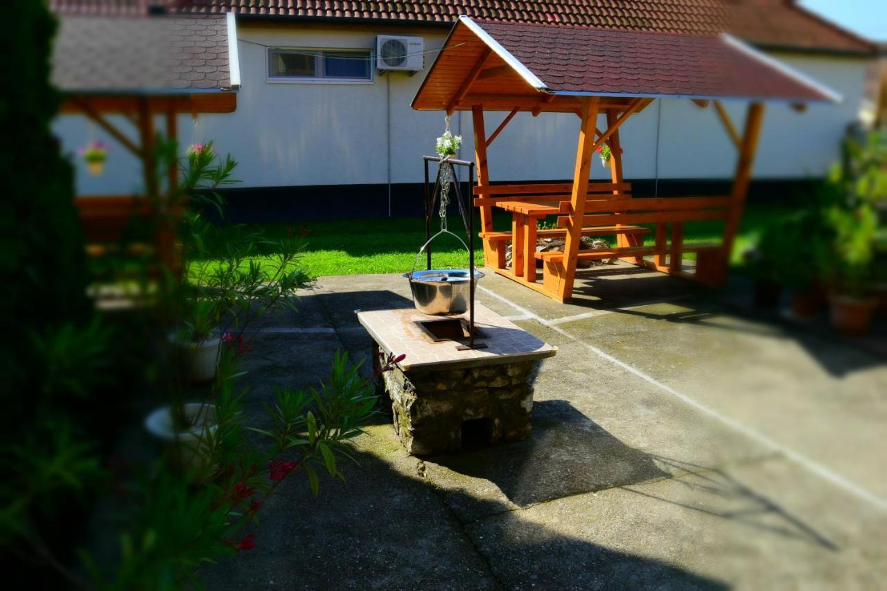 La Siesta Bogacs Apartman Bagian luar foto