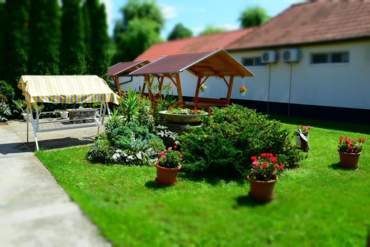 La Siesta Bogacs Apartman Bagian luar foto