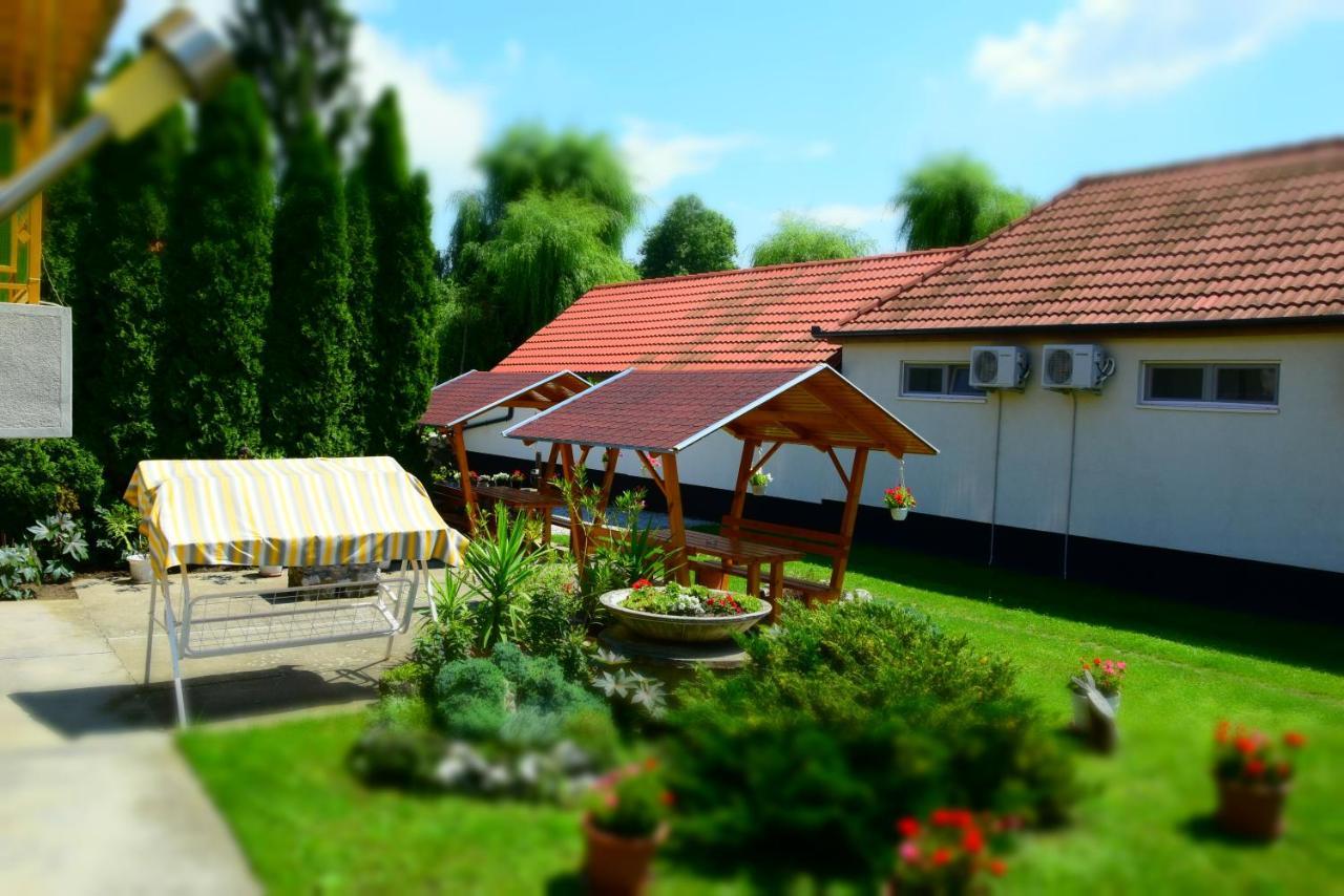 La Siesta Bogacs Apartman Bagian luar foto